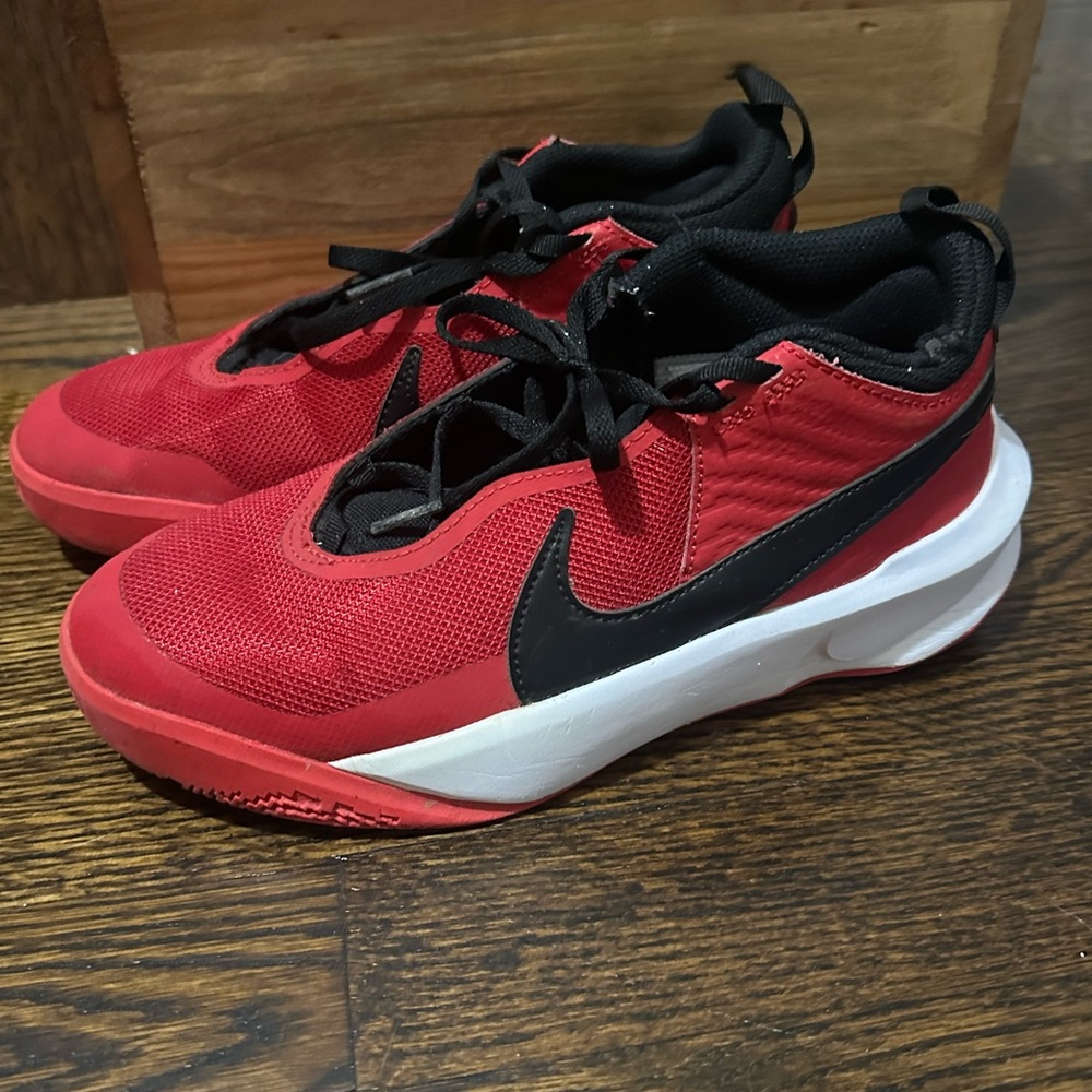 Nike Kids Team Hustle Red & Black Sneakers - Size 4.5Y